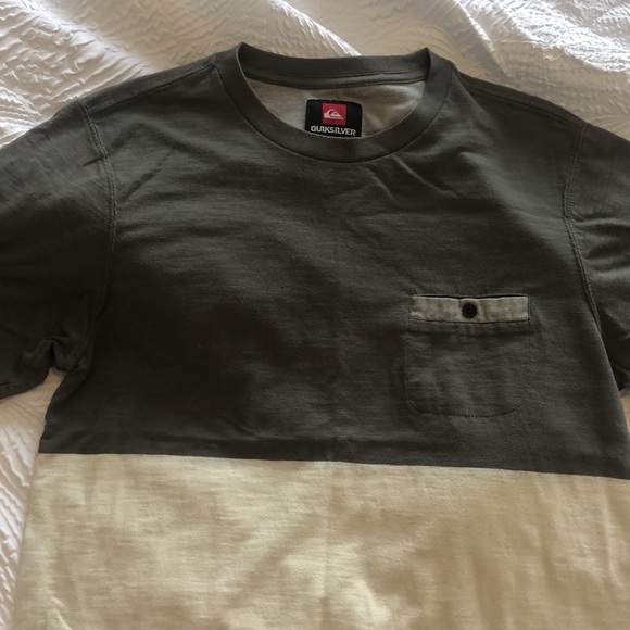 Quicksilver shirt - Picture 2 of 3